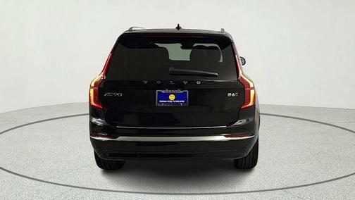 Onyx Black Metallic 2026 Volvo XC90 B6 Plus 7-Seater