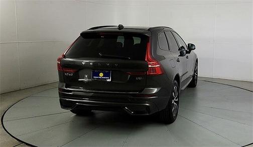 2025 Volvo XC60 Core