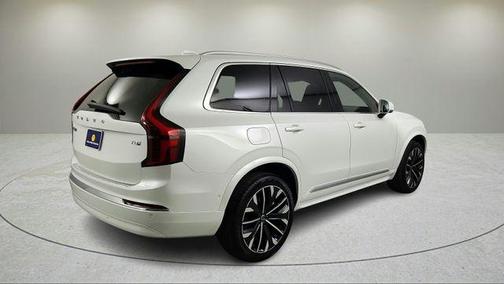 Crystal White Pearl 2026 Volvo XC90 Plug-In Hybrid T8 Plus 7-Seater