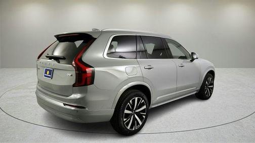 2026 Volvo XC90 B5 Core