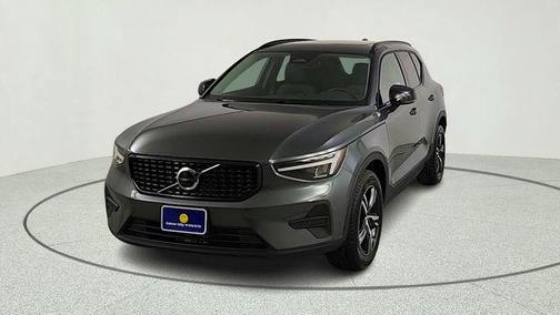 Forest Green 2026 Volvo XC40 B5 Core