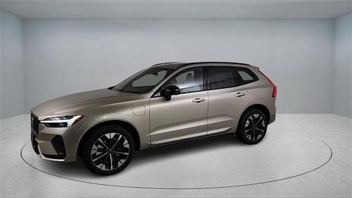 2026 Volvo XC60 Plug-In Hybrid T8 Plus