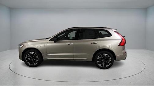 2026 Volvo XC60 Plug-In Hybrid T8 Plus