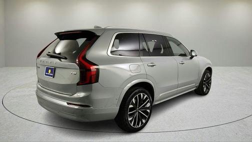 2026 Volvo XC90 Plug-In Hybrid T8 Plus 7-Seater