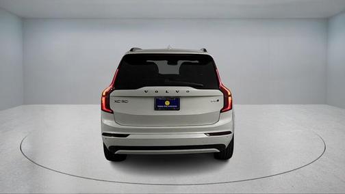 2026 Volvo XC90 B6 Ultra Dark Theme 7-Seater