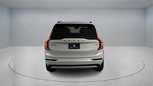 2026 Volvo XC90 B6 Ultra Dark Theme 7-Seater