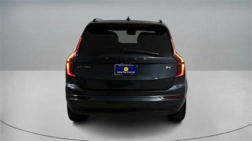 2026 Volvo XC90 B6 Ultra Dark Theme 7-Seater