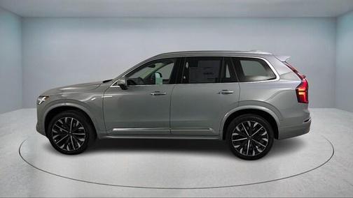 2026 Volvo XC90 B5 Plus 7-Seater