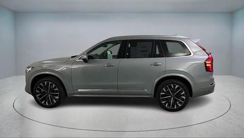 2026 Volvo XC90 B5 Plus 7-Seater