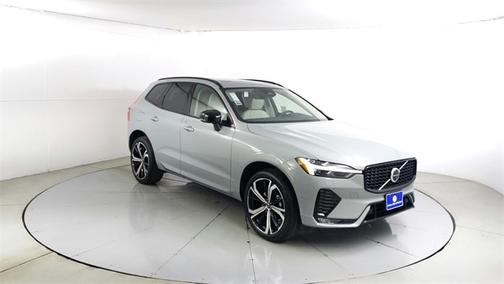 2025 Volvo XC60 B5 Ultra