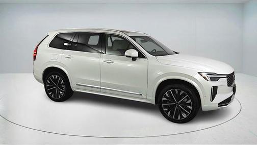 2026 Volvo XC90 B6 Plus 7-Seater