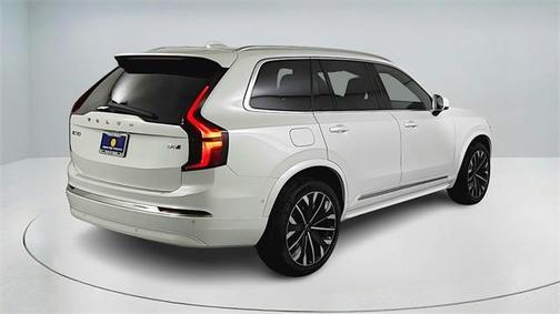 2026 Volvo XC90 B6 Plus 7-Seater