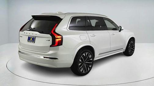 2026 Volvo XC90 B6 Plus 7-Seater