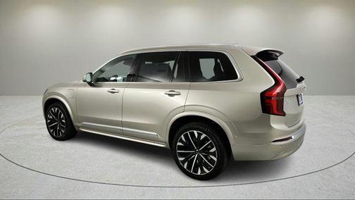 2026 Volvo XC90 Plug-In Hybrid T8 Plus 6-Seater