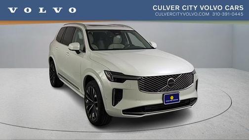 Crystal White Pearl 2026 Volvo XC90 Plug-In Hybrid T8 Ultra 7-Seater