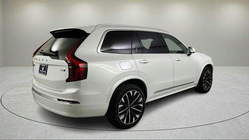 2026 Volvo XC90 B6 Ultra 7-Seater