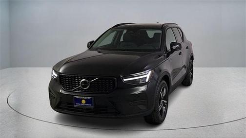 2026 Volvo XC40 B4 Core
