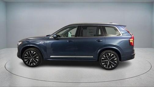 2026 Volvo XC90 Plug-In Hybrid T8 Plus 7-Seater