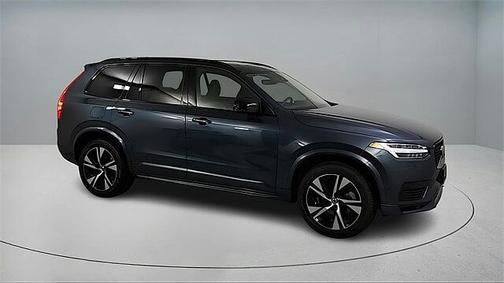 2023 Volvo XC90 Plus