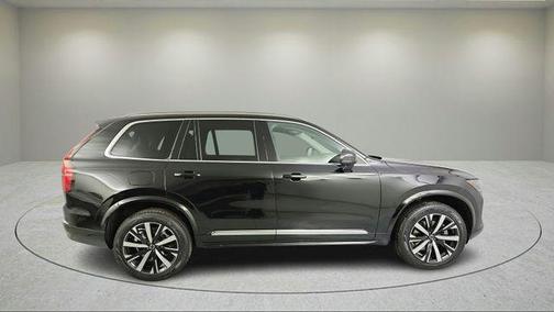 2026 Volvo XC90 B5 Core