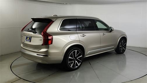 2025 Volvo XC90 B6 Plus 6-Seater