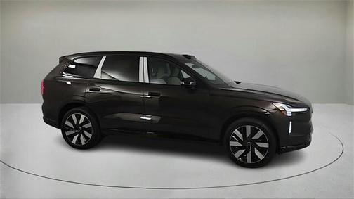 2025 Volvo EX90 Twin Motor Performance Plus 6-Seater