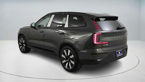 2025 Volvo EX90 Twin Motor Plus