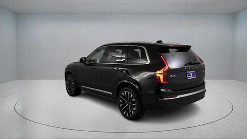 2026 Volvo XC90 Plug-In Hybrid T8 Ultra 6-Seater