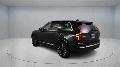 2026 Volvo XC90 Plug-In Hybrid T8 Ultra 6-Seater