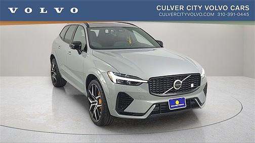 2025 Volvo XC60 Polestar