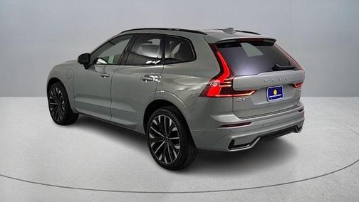 2026 Volvo XC60 Plug-In Hybrid T8 Ultra