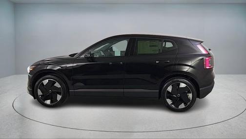 Onyx Black Metallic 2026 Volvo EX30 Twin Motor Ultra