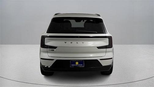 2025 Volvo EX90 Twin Motor Performance Plus 6-Seater
