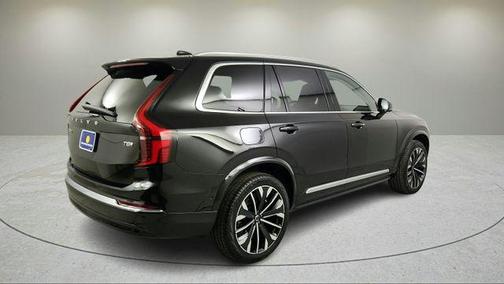 2026 Volvo XC90 Plug-In Hybrid T8 Plus 6-Seater