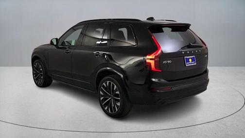 2026 Volvo XC90 Plug-In Hybrid T8 Ultra Dark Theme 7-Seater