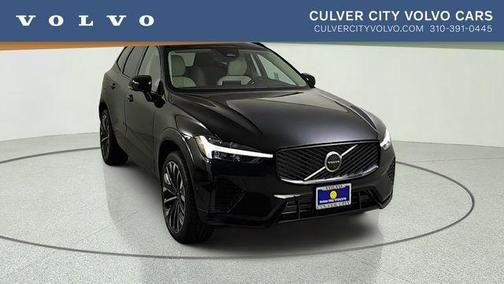 Onyx Black Metallic 2026 Volvo XC60 Plug-In Hybrid T8 Ultra