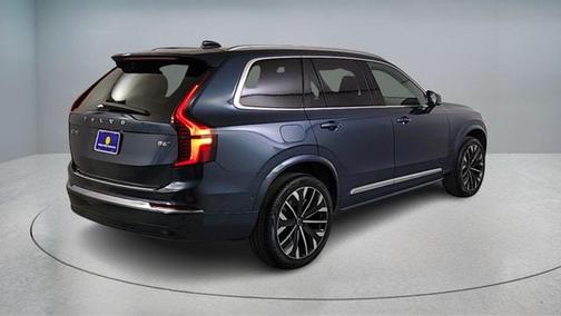 2026 Volvo XC90 B6 Plus 7-Seater