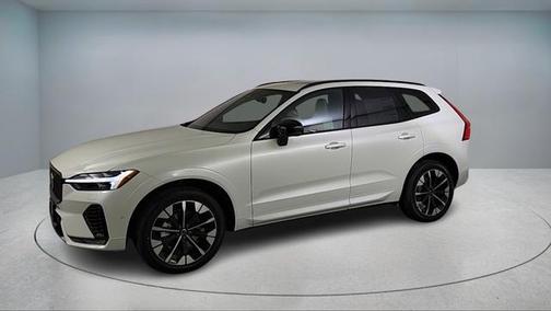 Crystal White 2026 Volvo XC60 B5 Plus