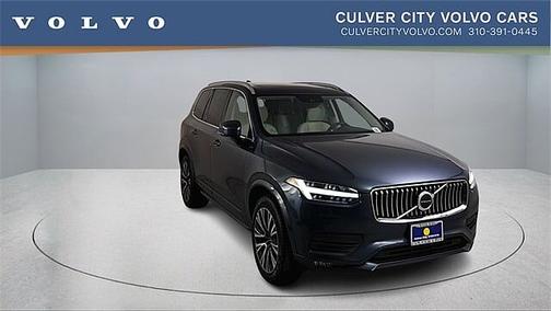 2022 Volvo XC90 T6 AWD Momentum 7 Seater