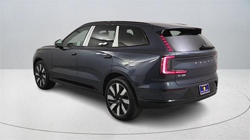 2025 Volvo EX90 Twin Motor Plus