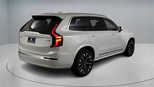 2026 Volvo XC90 B6 Ultra 7-Seater
