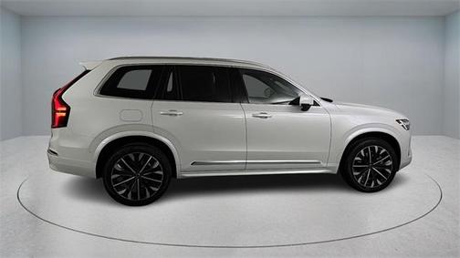 2026 Volvo XC90 B6 Ultra 7-Seater