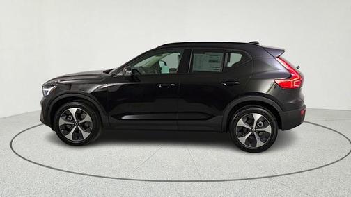Onyx Black 2026 Volvo XC40 B5 Plus