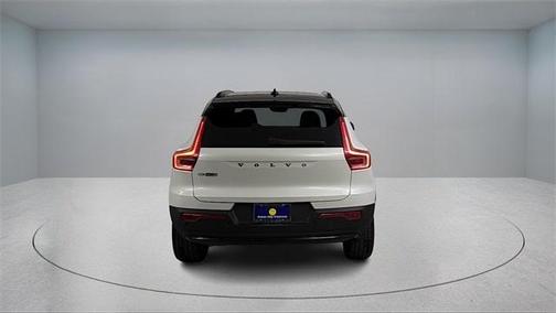 2026 Volvo EX40 Single Motor Extended Range Plus