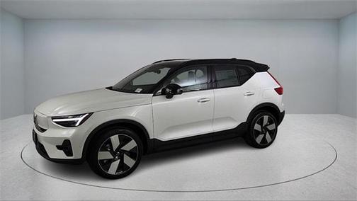 2026 Volvo EX40 Single Motor Extended Range Plus