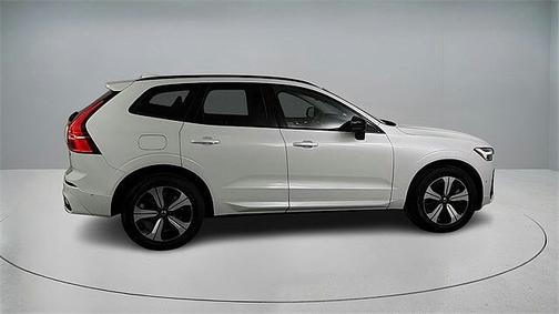 2024 Volvo XC60 Plus