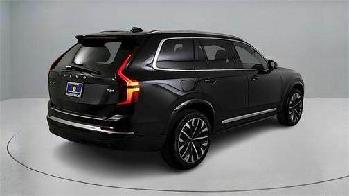 2026 Volvo XC90 Plug-In Hybrid T8 Plus 7-Seater