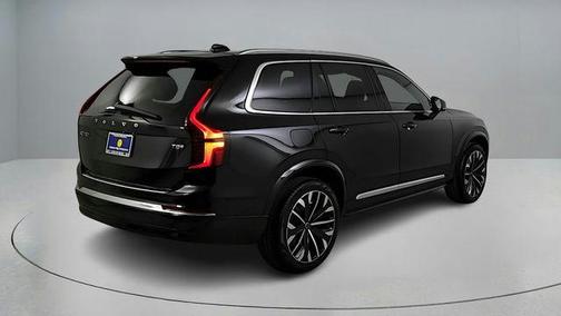 2026 Volvo XC90 Plug-In Hybrid T8 Plus 7-Seater