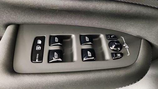 Onyx Black Metallic 2026 Volvo XC90 B5 Plus 7-Seater