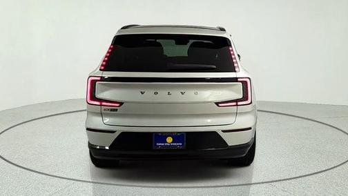 White 2026 Volvo EX90